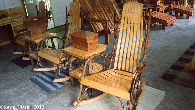 Mennonites living a meaningful life in Tennessee & the availability of fresh produce & dairy